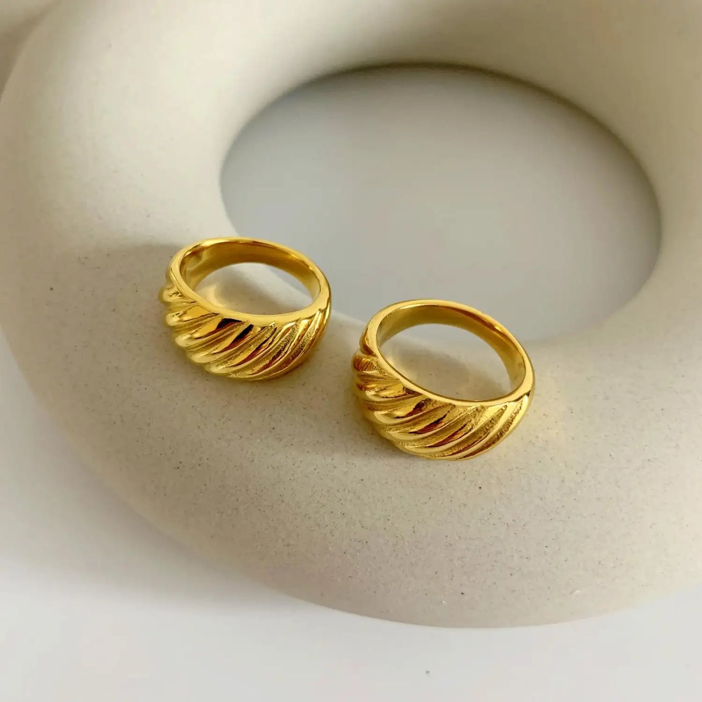 Mila Croissant Ring