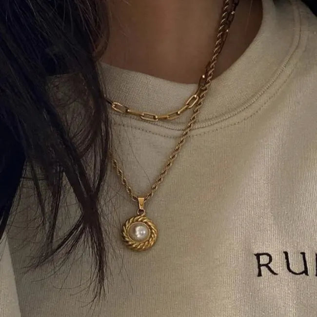 Ciara Pearl Necklace