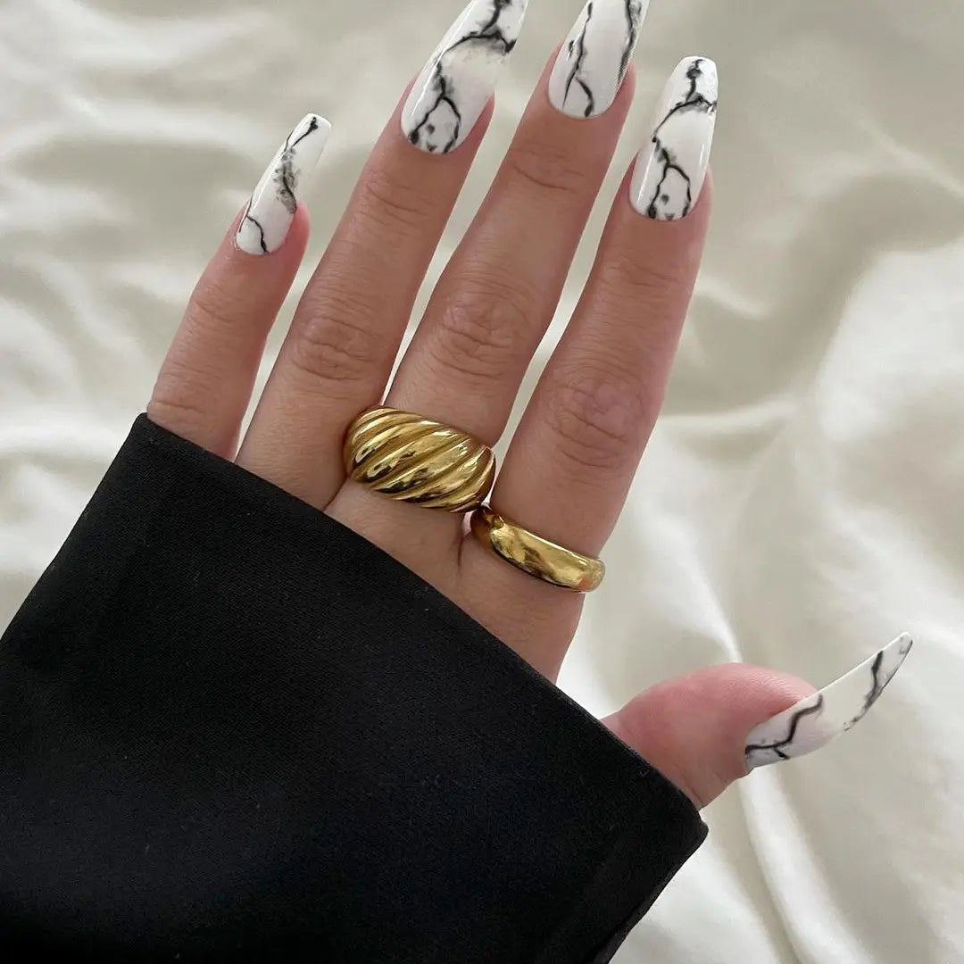Mila Croissant Ring