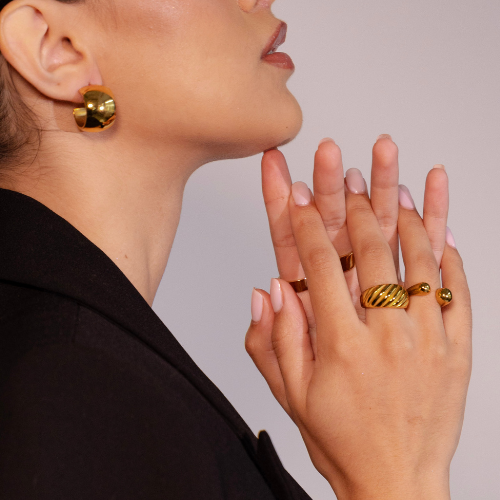 Sara Wide Hoop Earrings