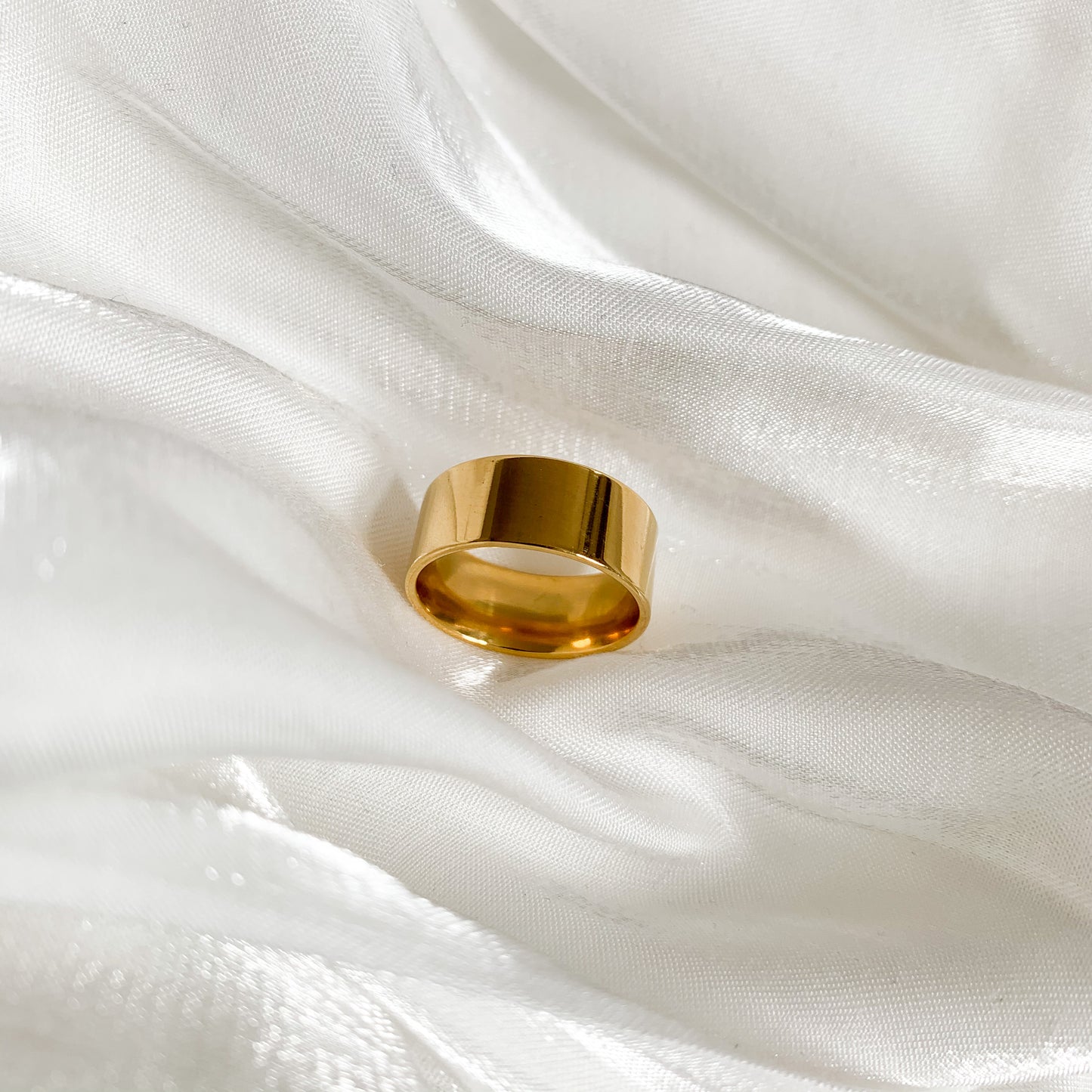 Cara Blank Band Ring - 8mm