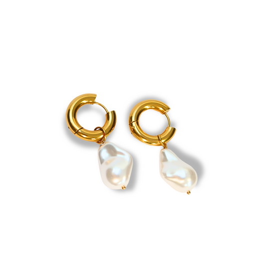 Luna Pearl Earrings